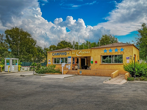 camping les castors a calvi en corse