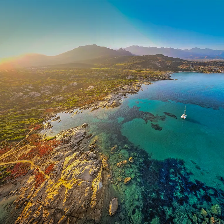 a deux pas des plages corses de calvi camping les castors