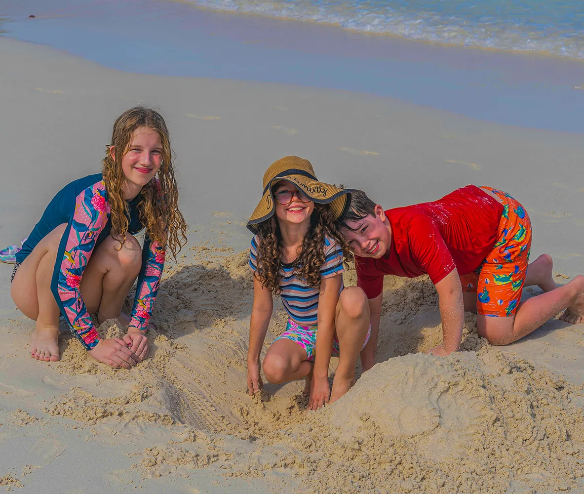 le bonheur est sous le soleil et sur les plages corses