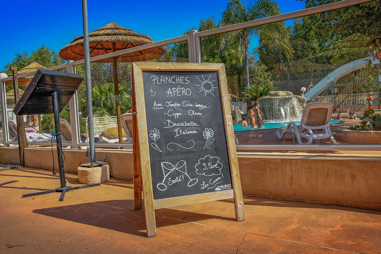 restaurant dans notre camping en corse les castors