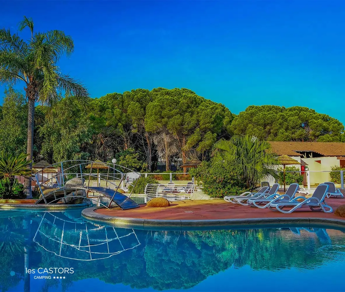 sous le soleil corse votre bulle de fraicheur dans les piscines des campings pastilles logo